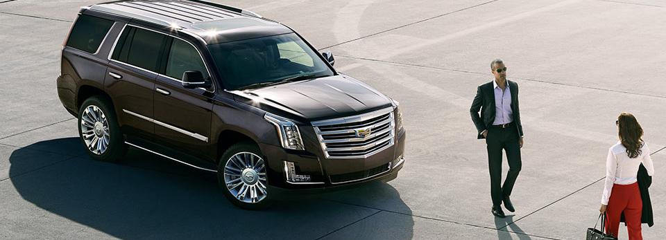 2015-escalade-i-photo-gallery-exterior-airport-960x400-a65bf5269beb889ea0fd0fb0673d8861.jpg