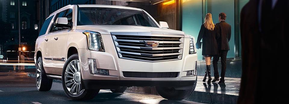 2015-escalade-i-photo-gallery-exterior-white-city-960x400-bbaefc02137e608f11a9d9dbda457f9e.jpg