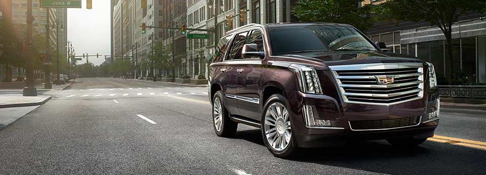 2015-escalade-i-photo-gallery-exterior-woodward-960x400-63cf9adc4b29bc120b953ae5d064aa64.jpg