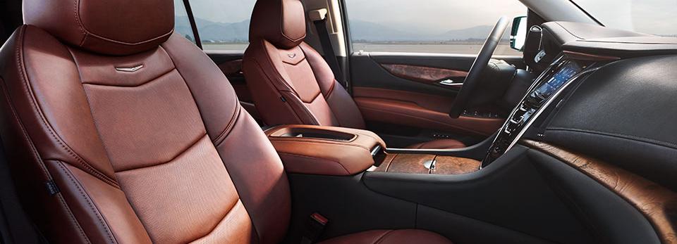2015-escalade-i-photo-gallery-interior-passenger-kona-960x400-db87da52ad904c8b6d30bdc15987e010.jpg