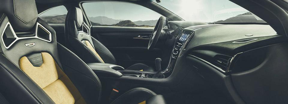 Cadillac_ats-v_gallery_960X480_1-59fe8929f6a38ee4d1e386e530f28968.jpg