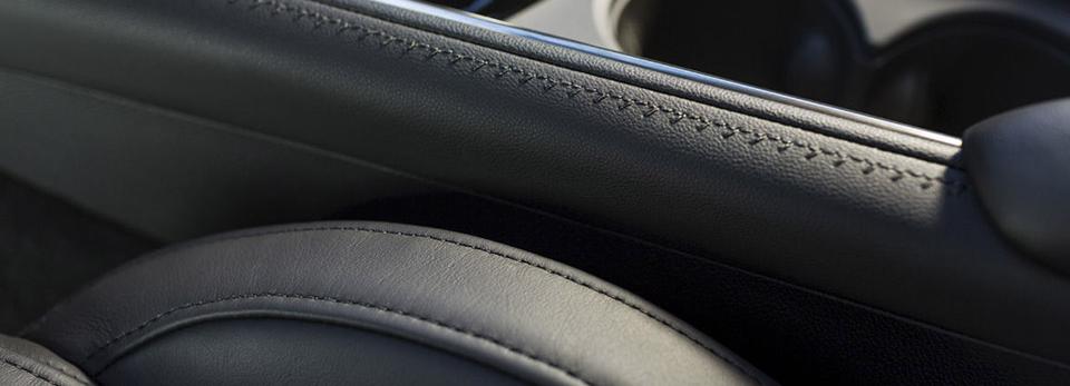 Cadillac_ats-v_gallery_960X480_4-52a959c438e02bdac283b3ac430d1913.jpg