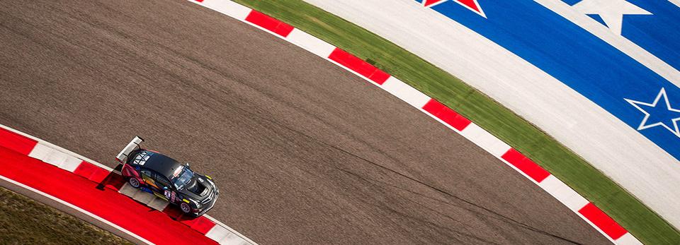 Cadillac_racing_gallery_960X480_6-67458c9c37dbe136b2dc49f934d10c04.jpg