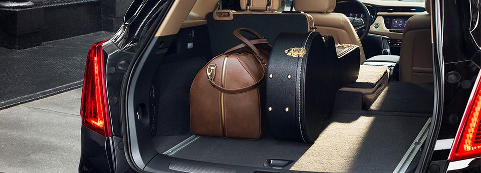 cadillac_xt5_gallery_3_960x420-e15406391ee4d319a8d7b8edf9b36091.jpg